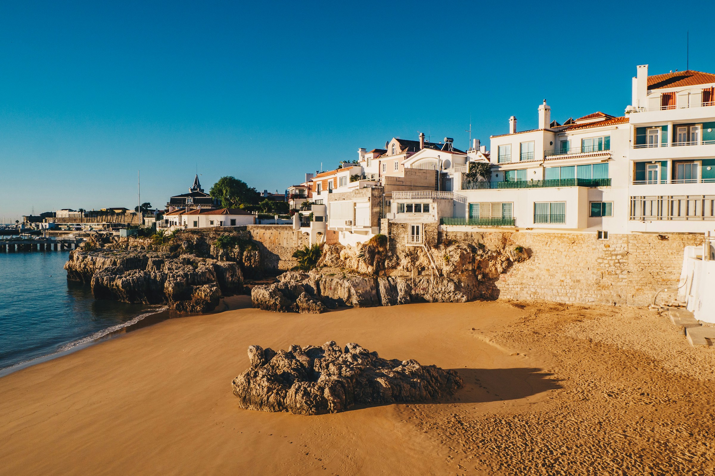 Strandpromenade am Praia do Tamariz in Estoril